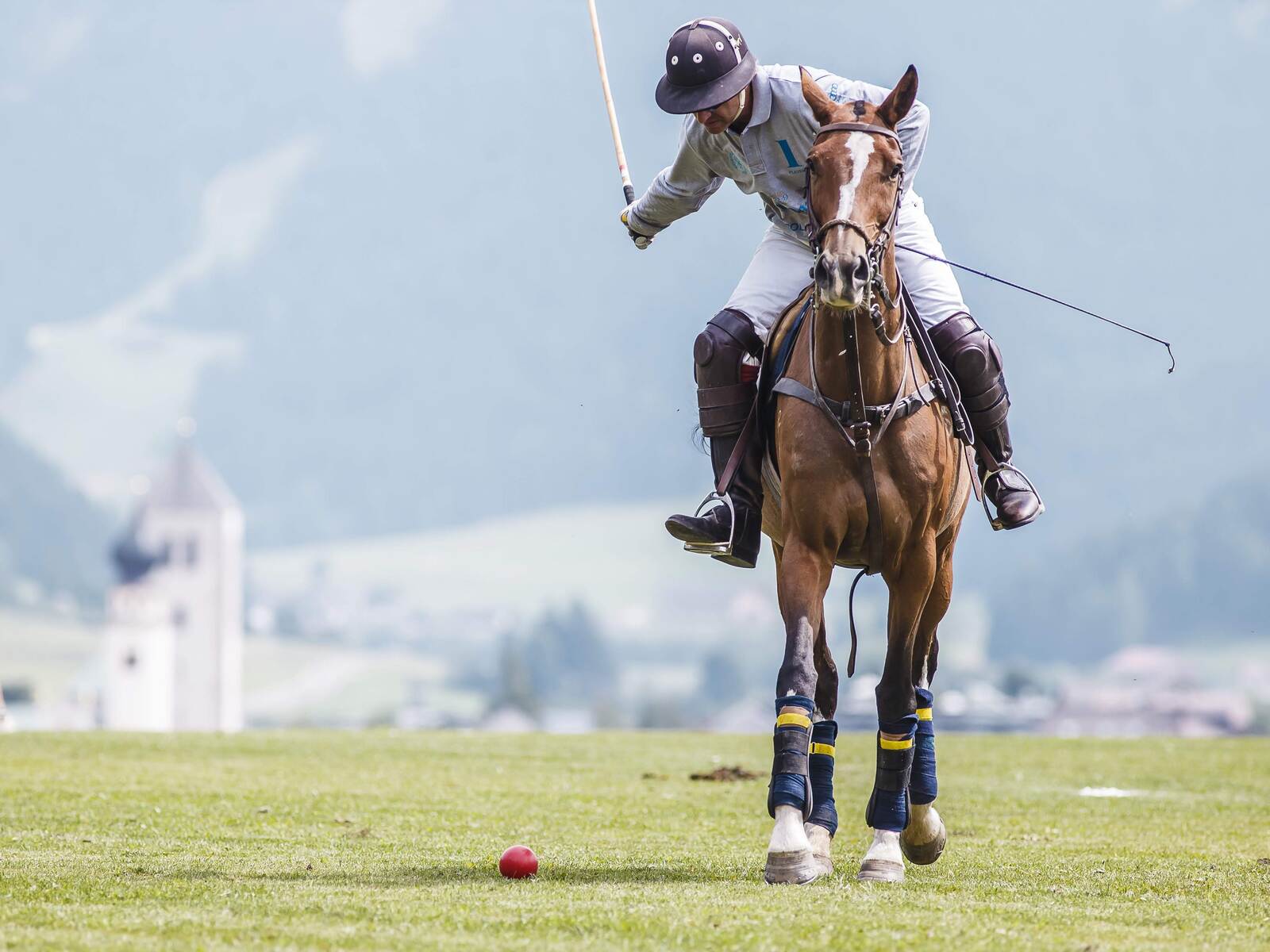 valcastello-valcastello-polo-club-0